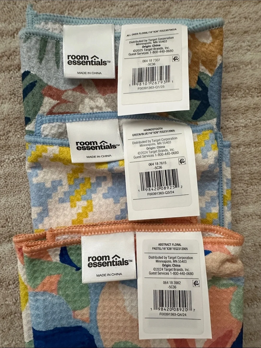 NWT Set of 3 Target Room Essentials Waffle Hand Towels 16” x 26”